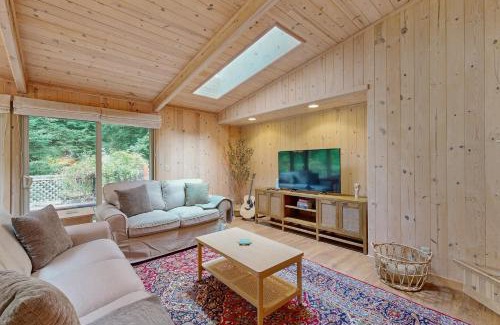 Mendocino House | Surfwood Sanctuary
