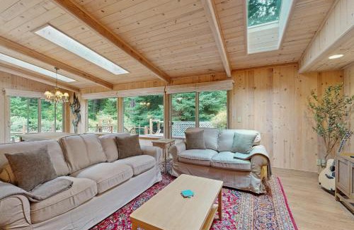 Mendocino House | Surfwood Sanctuary