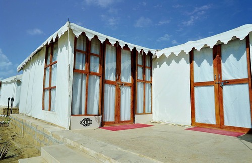 Jaisalmer RV Rental | Surya-Ansh Desert Wellness Resort - Campsite