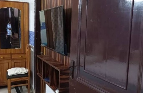 Jangpura Hotel | SURYA INN