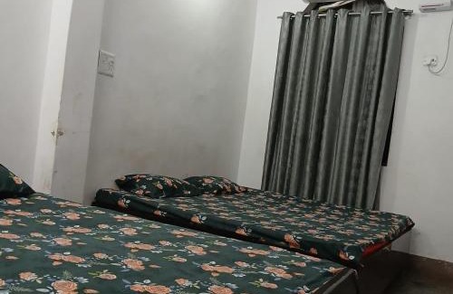 Varanasi Nagar Nigam House | Sushma Home stay