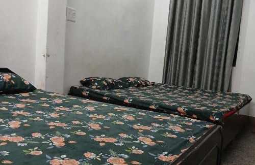 Varanasi Nagar Nigam House | Sushma Home stay