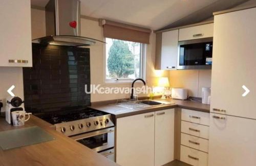 Rhyd-y-clafdy Apartment | Susie's Beautiful Caravan near the sea