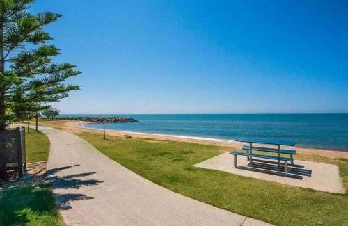 Redcliffe Apartment | Suttons Beach Sunrise