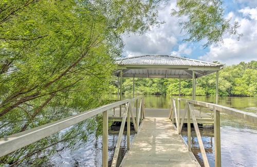 Bell House | Suwannee Preserve River Home w/ Float Dock!