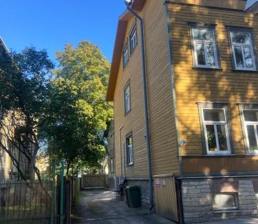 Kadriorg Apartment | Sventer Residence