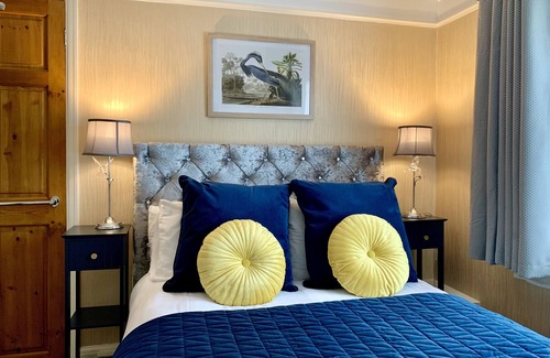 Swindon Bed & Breakfast | SW Bed & Breakfast