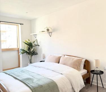 Wimbledon Park Apartment | SW19 Apartment - Sleeps Up To 5 - Free Parking