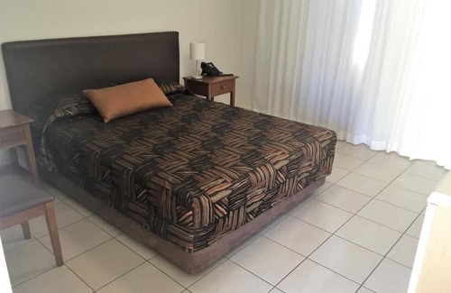 Middlemount Hotel | Swag Motel