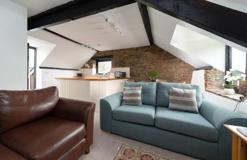 Littleham House | Swallow Cottage at Robin Hill 4