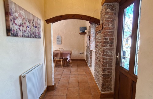 Whitland Cottage | Swallow Cottage, LLANBOIDY