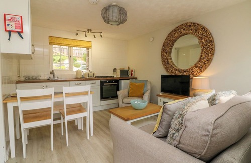 Watermouth Cottage | SWALLOW COTTAGE, pet friendly, country holiday cottage in Ilfracombe