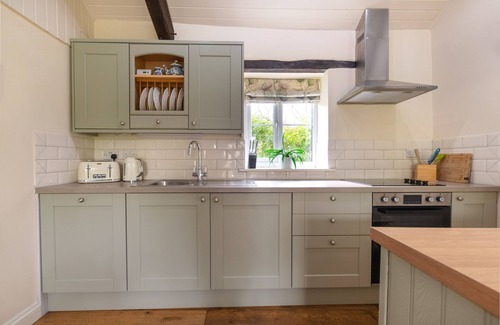 Llanerchymedd House | Swallow Cottage - Two Bedroom House, Sleeps 3