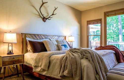 Big Canoe House | Swallow Point