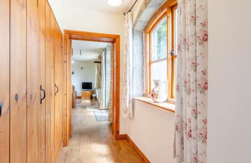 Strefford Apartment | Swallow's Nest