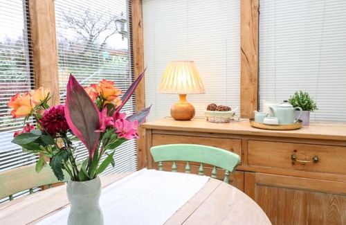 Holymoorside House | Swallows Barn