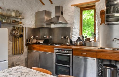 Lower Trengale House | Swallows Barn