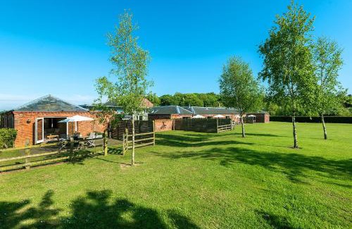 Sculthorpe House | Swallows Nest