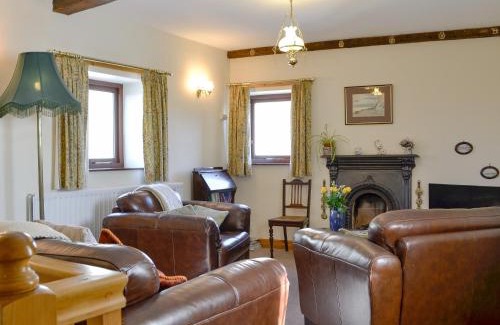 Howgate House | Swallows Return