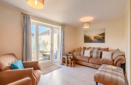 Winterton-on-Sea House | Swallowtail Cottage