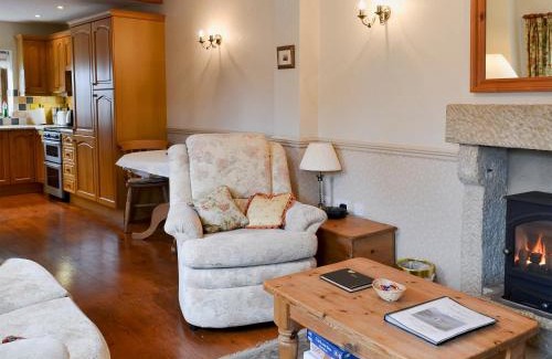 West Heslerton House | Swallowtail Cottage - Uk2296