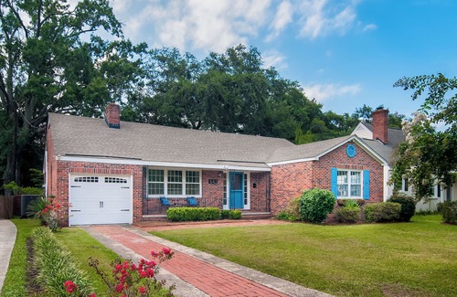 Georgetown House | Swamp Fox Retreat in Historic Willowbank Neighborhood.15 minutes to PI.