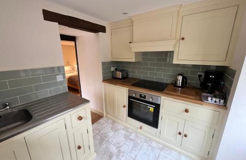 Lydney Bed & Breakfast | Swan House Tea Room and Bed & Breakfast