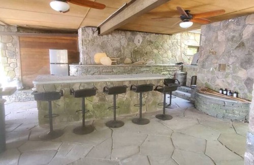 Swan Lake House | Swan Lake paradise with amenities galore
