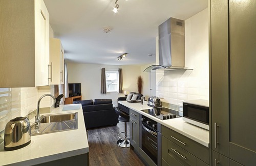 Swindon Apartment | Swan Place by Viridian Apartments