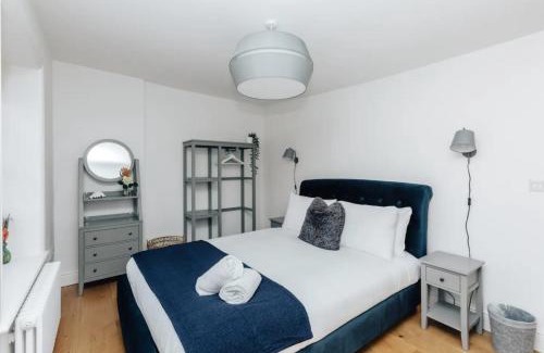 Henley-on-Thames Apartment | Swan's Nest