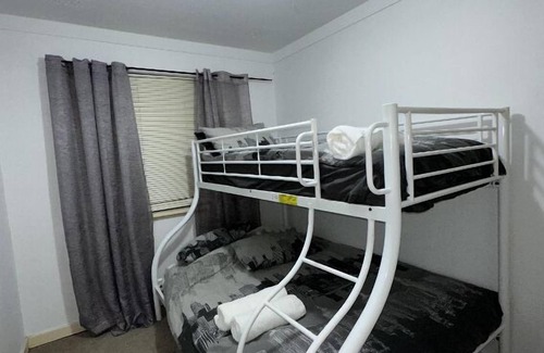 Middle Swan Other | swan valley area farmhouse stay surrounded by the life in the valley