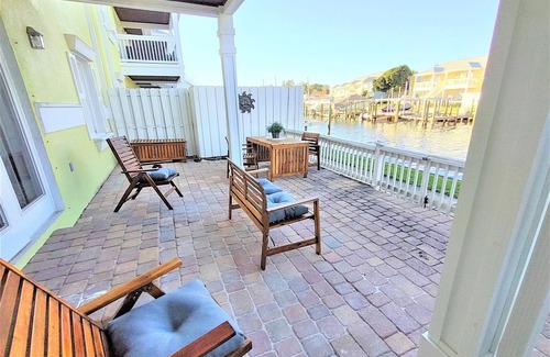 Coquina Key Condo | Swanky Starfish- Waterfront Condo