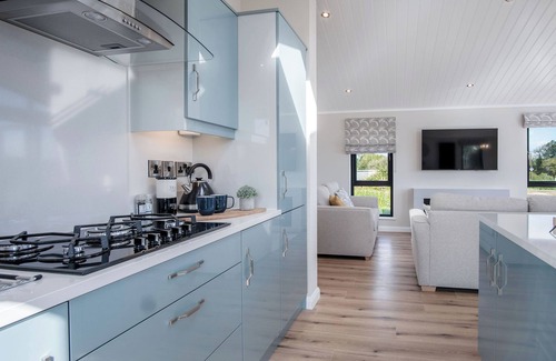 Tenby Apartment | Swanlake Lodge - 3 Bedroom Holiday Home - Penally