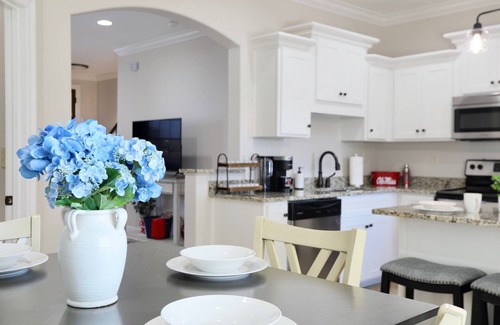 Oxford Condo | "Swayze Stays" - Charming Oxford Condo!