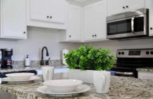 Oxford Condo | "Swayze Stays" - Charming Oxford Condo!