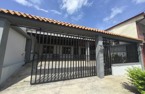 Alajuela House | Sweeeet Home Alajuela!