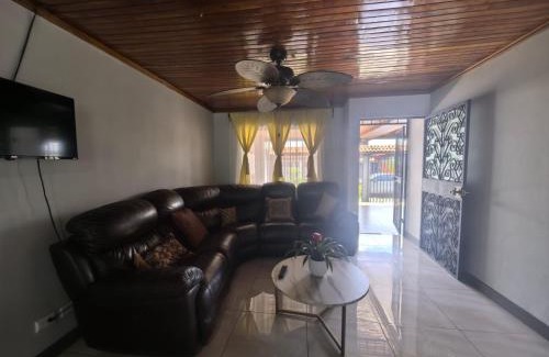 Alajuela House | Sweeeet Home Alajuela!