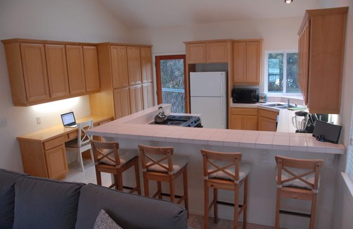 Watsonville House | Sweeping ocean views! Perfect for families, steps to sand, ping pong, Pickleball
