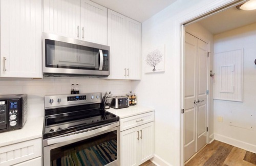 Shelter Cove Villa | Sweeping Views of Shelter Cove Marina!