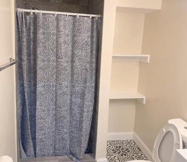 Downtown Baltimore House | Sweet bedroom located central of downtown