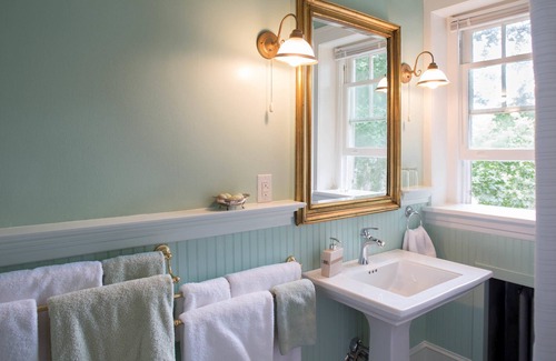Kenilworth Bed & Breakfast | Sweet Biscuit Inn