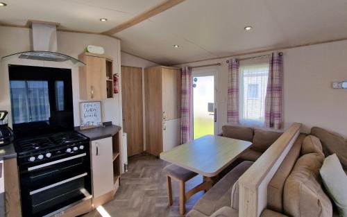 Selsey Apartment | Sweet Cara-van, Seal Bey Resort