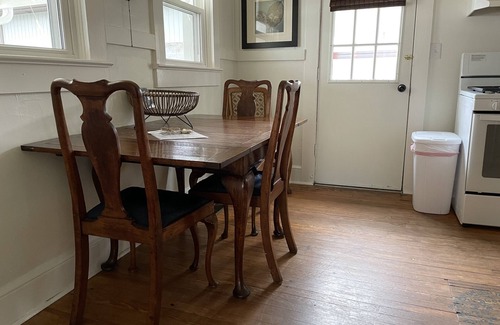 Brevard House | Sweet Caroline Downtown - Steps To Main Street!