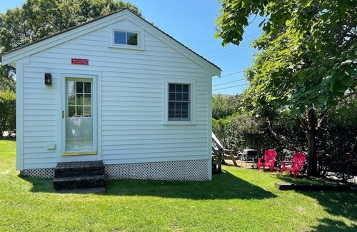 Chatham Cottage | Sweet clapboard cottage that is walk to the beach and downtown!