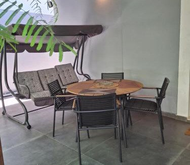 Heraklion Ski Chalet | Sweet cottage in Chanioporta