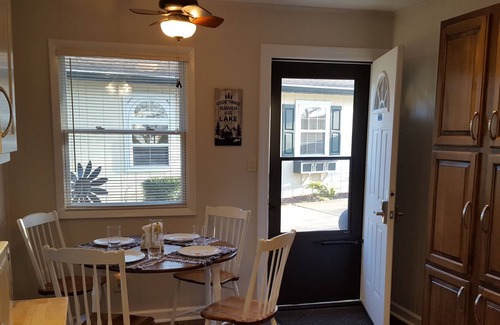 Monticello Cottage | Sweet Cottage in Private Family Resort with Beach, Pool and Lake Freeman Access
