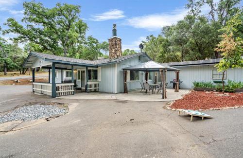 Groveland House | Sweet Haven - Home with EV Charger near Yosemite