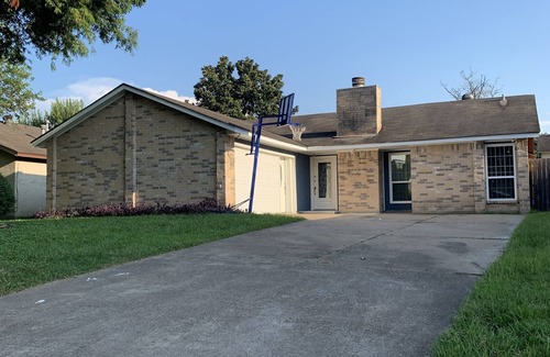 Houston House | Sweet Home III - For family in quiet neighborhood