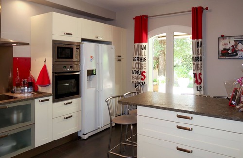 Villelaure House | Sweet Home in Luberon by Interhome
