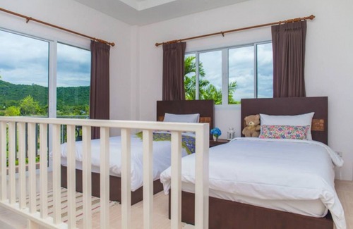 Sam Roi Yot Hotel | Sweet Honey